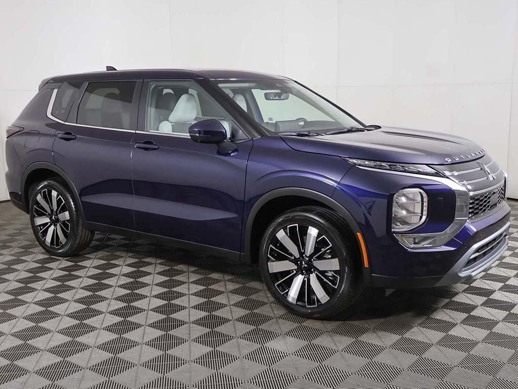 new 2025 Mitsubishi Outlander car, priced at $38,050