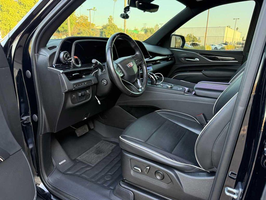 used 2023 Cadillac Escalade ESV car, priced at $69,995