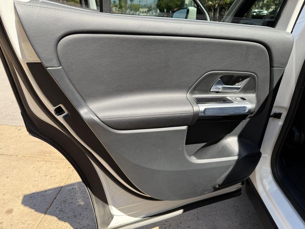used 2022 Mercedes-Benz GLB 250 car, priced at $24,495