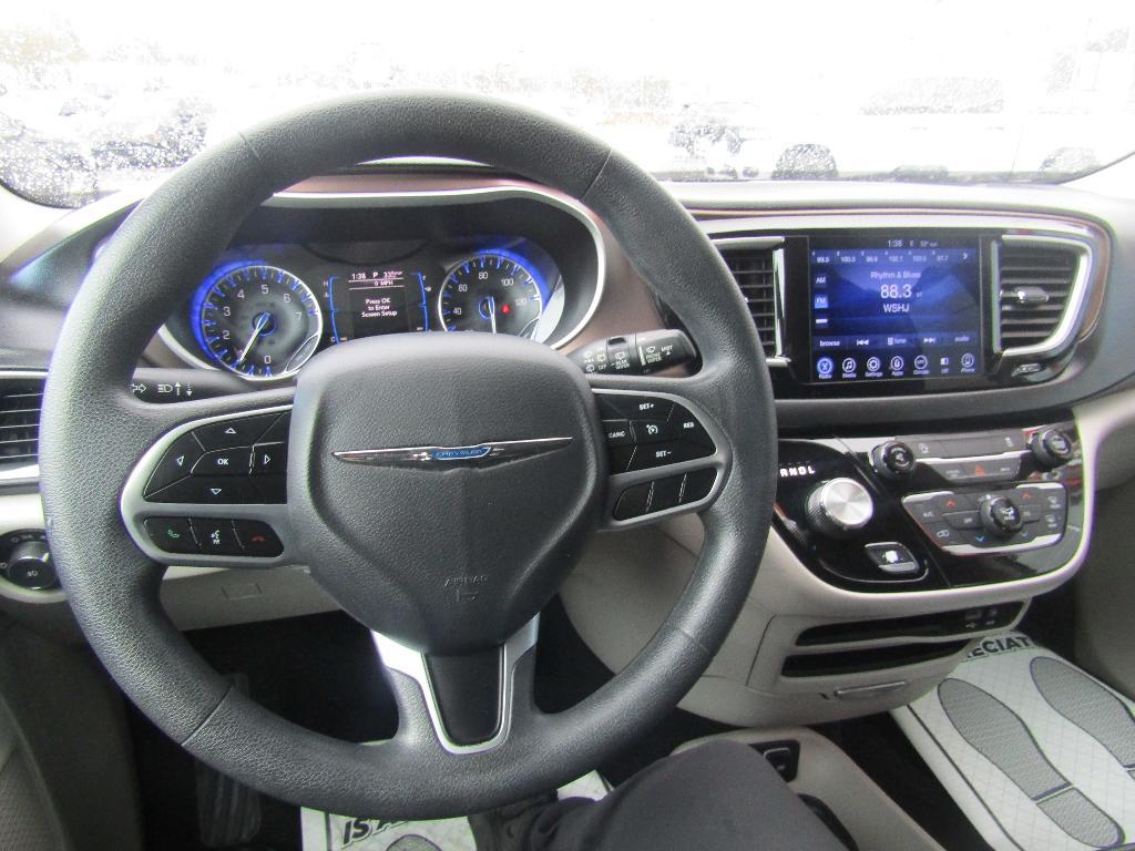 used 2017 Chrysler Pacifica car, priced at $12,995