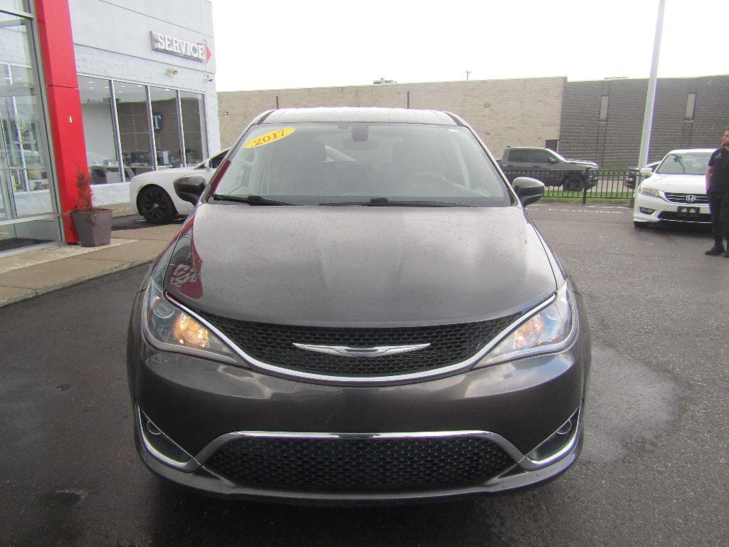 used 2017 Chrysler Pacifica car, priced at $12,995