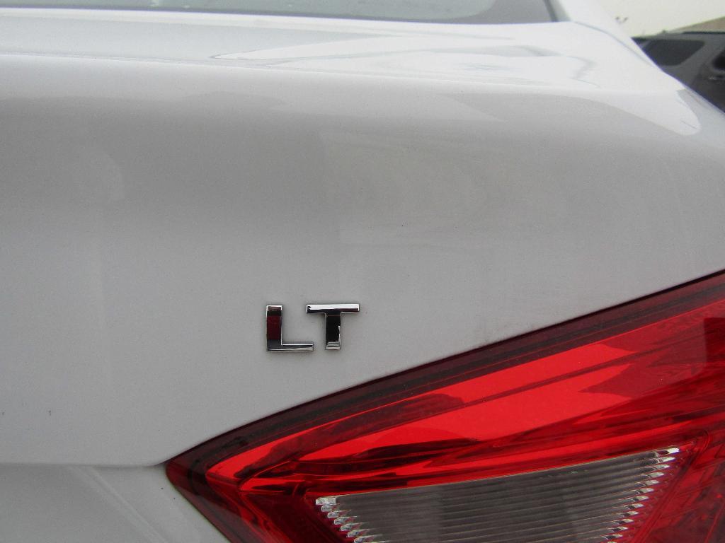 used 2018 Chevrolet Cruze car, priced at $12,995