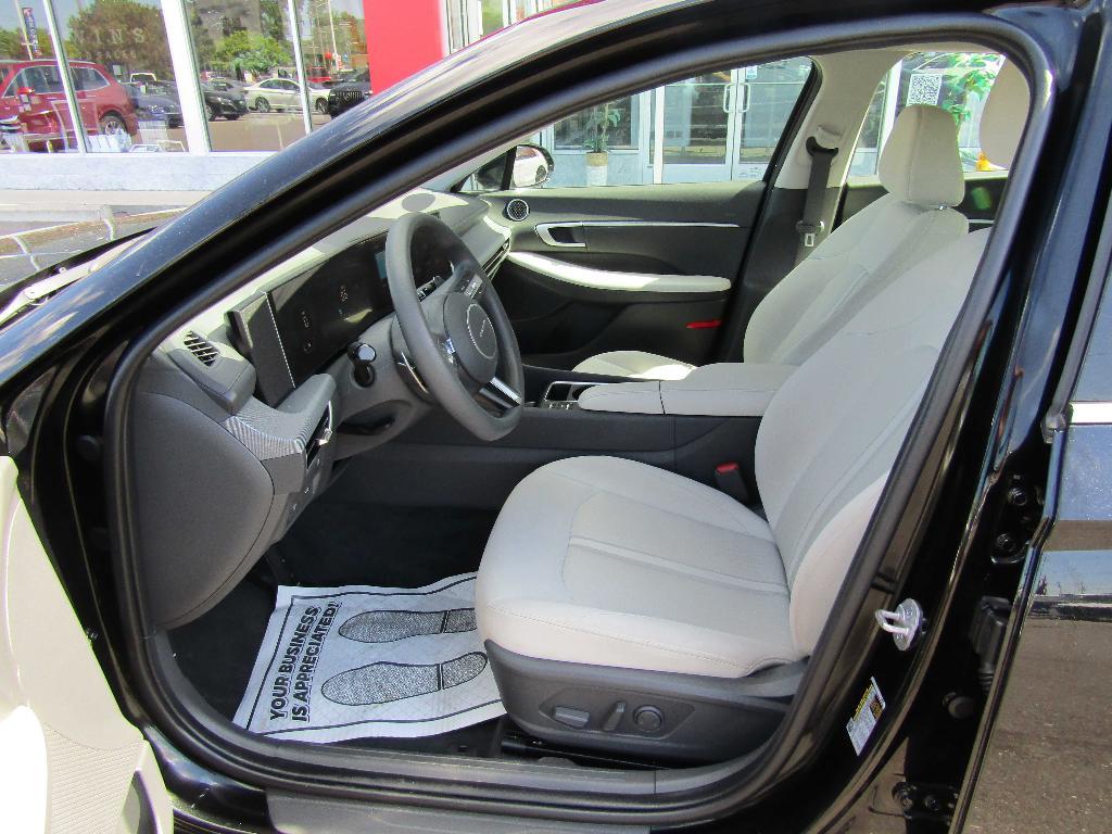 used 2025 Hyundai Sonata car, priced at $23,995
