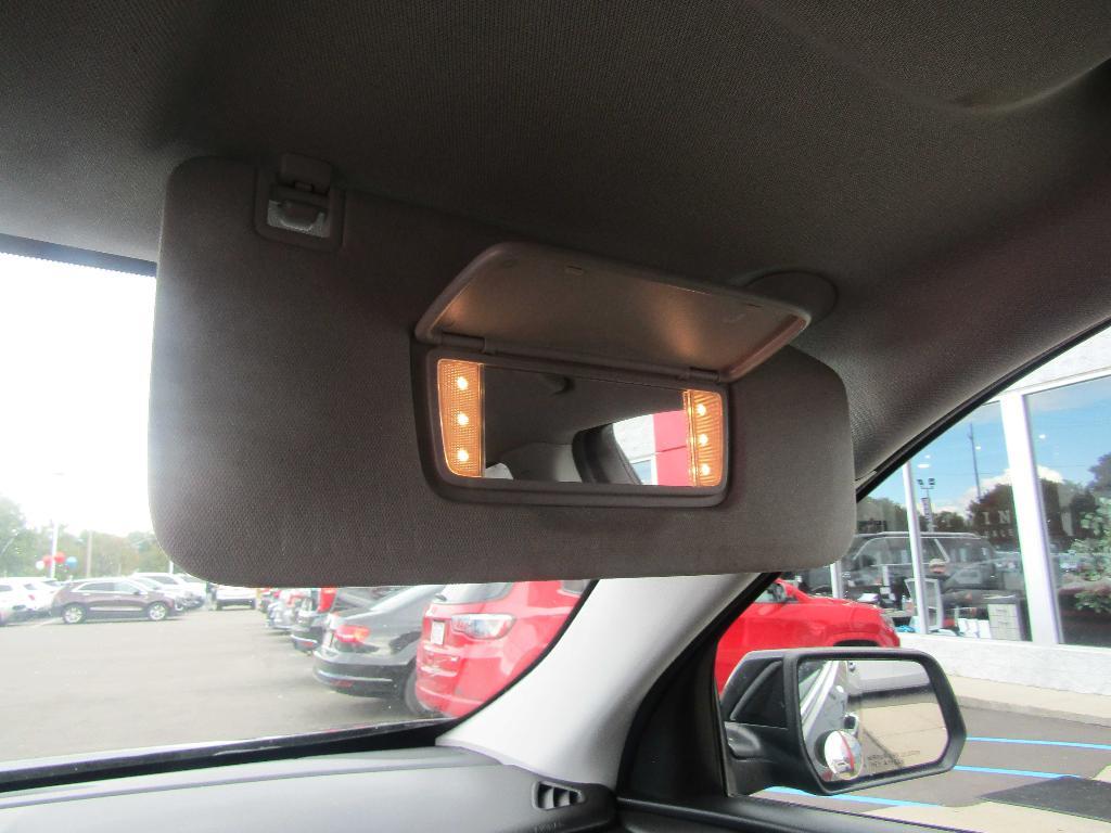 used 2021 Chevrolet Traverse car, priced at $16,995