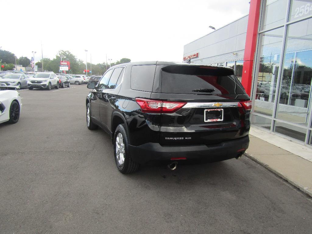 used 2021 Chevrolet Traverse car, priced at $16,995
