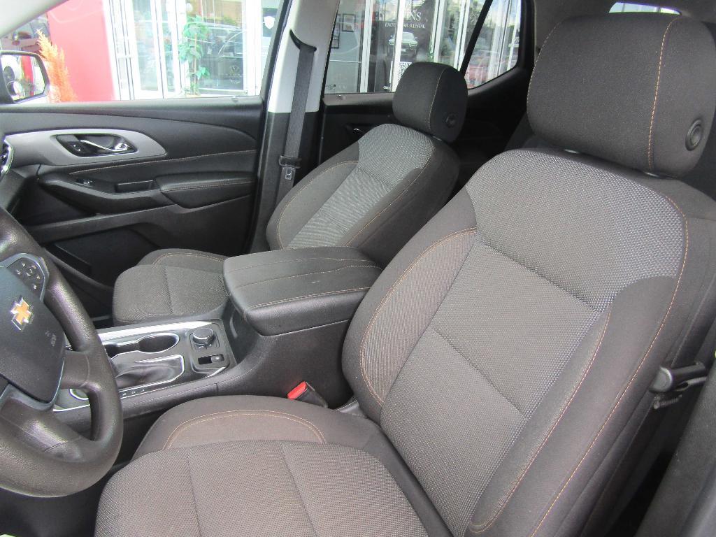 used 2021 Chevrolet Traverse car, priced at $16,995