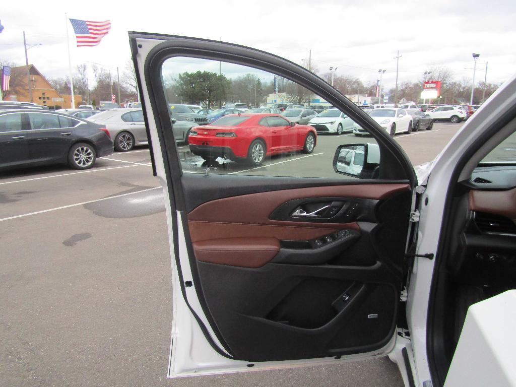 used 2018 Chevrolet Traverse car, priced at $16,995