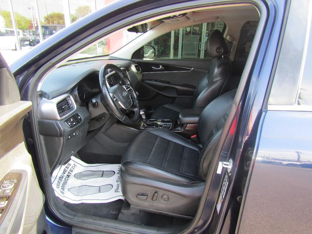 used 2020 Kia Sorento car, priced at $14,995