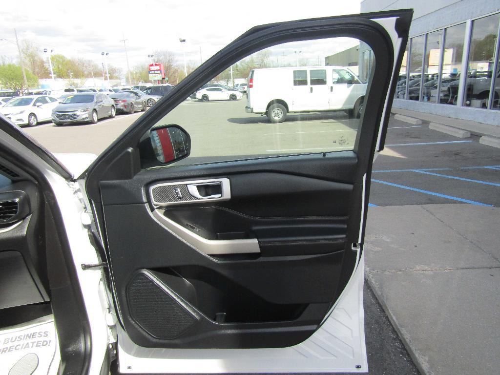 used 2022 Ford Explorer car, priced at $21,995