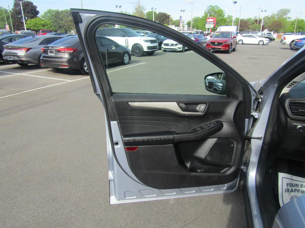 used 2022 Ford Escape car, priced at $12,995