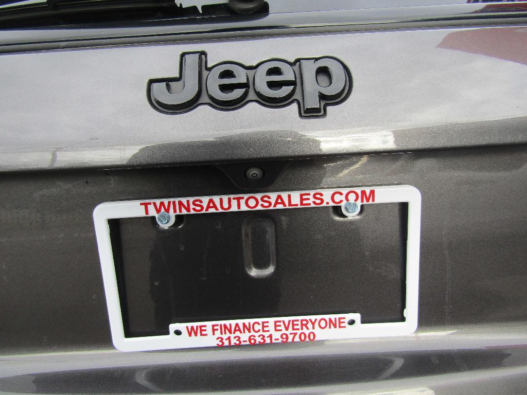 used 2022 Jeep Compass car, priced at $18,995