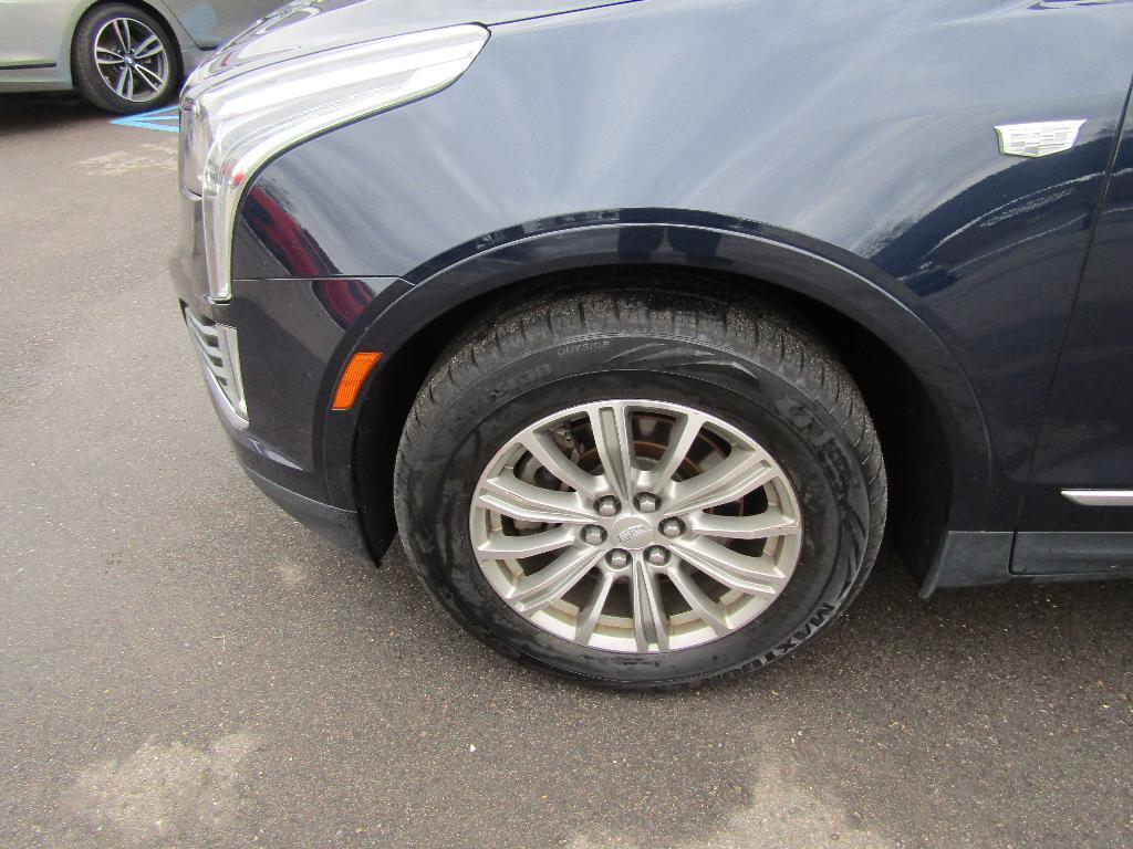 used 2017 Cadillac XT5 car, priced at $13,795