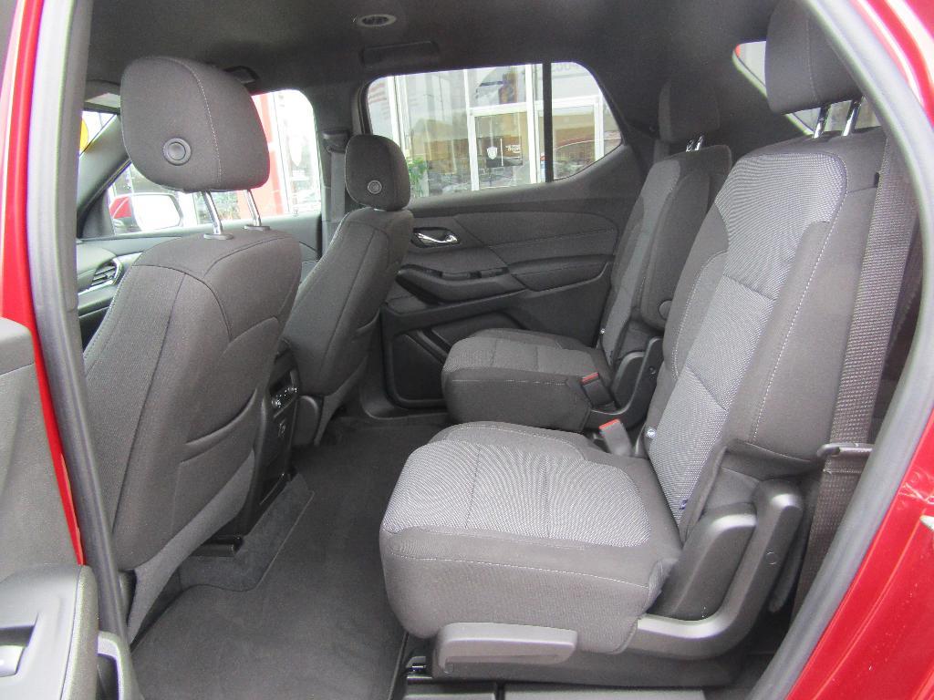 used 2023 Chevrolet Traverse car, priced at $32,995