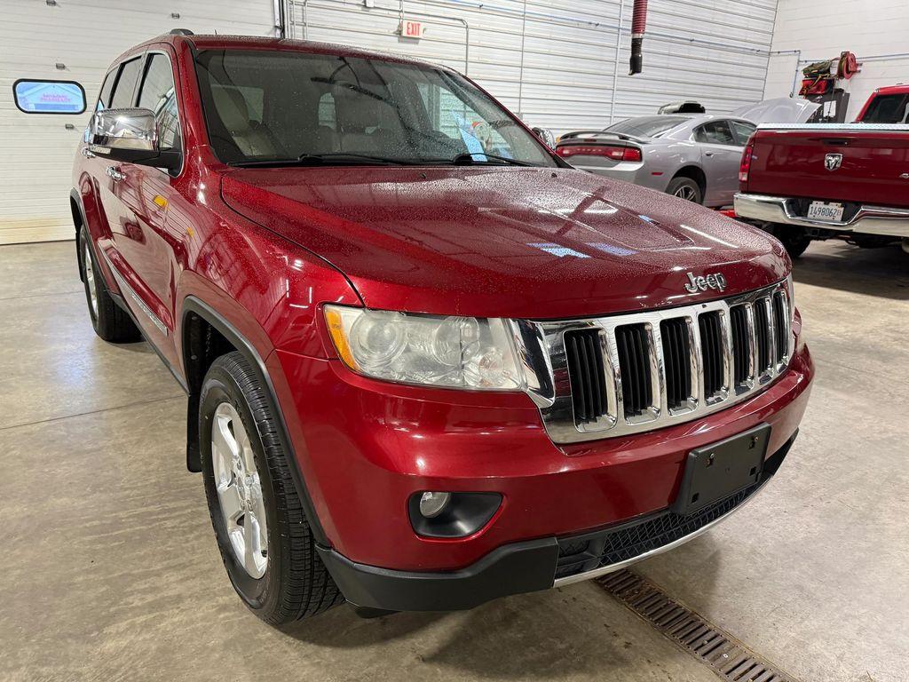 used 2013 Jeep Grand Cherokee car, priced at $8,346
