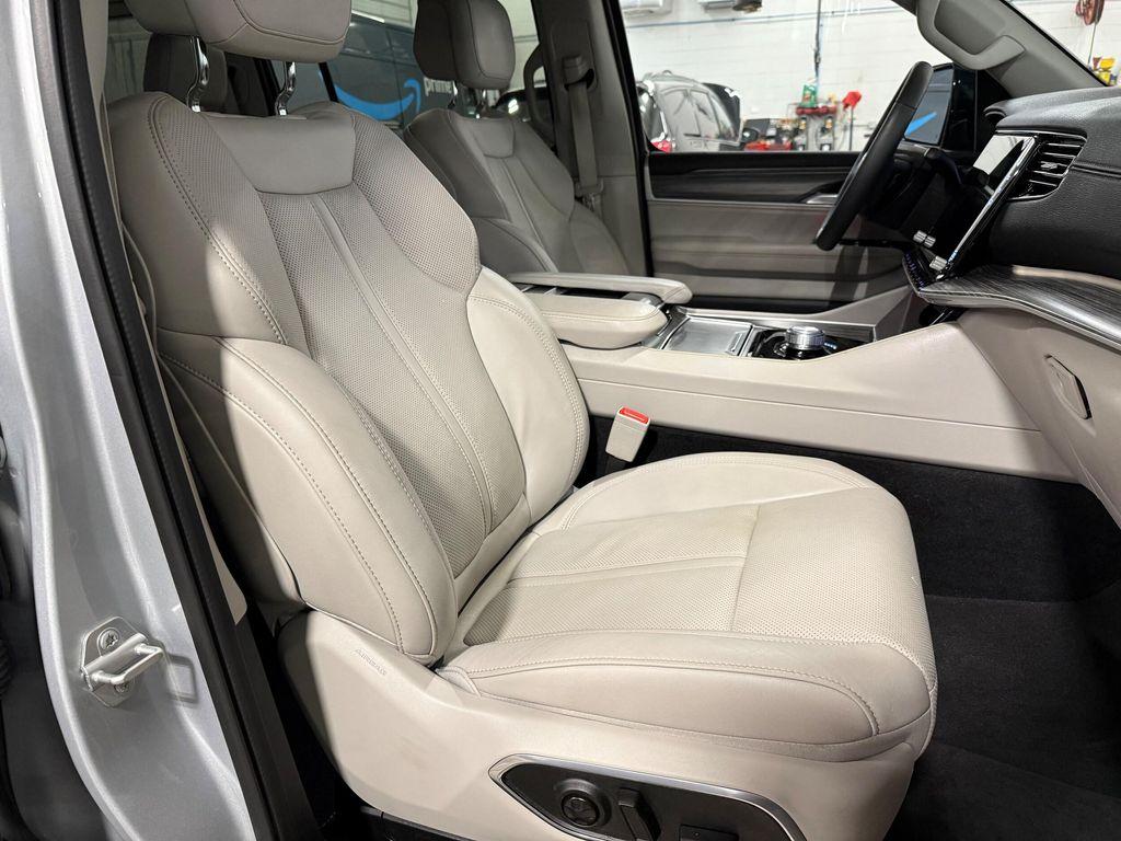 used 2024 Jeep Wagoneer car, priced at $49,236