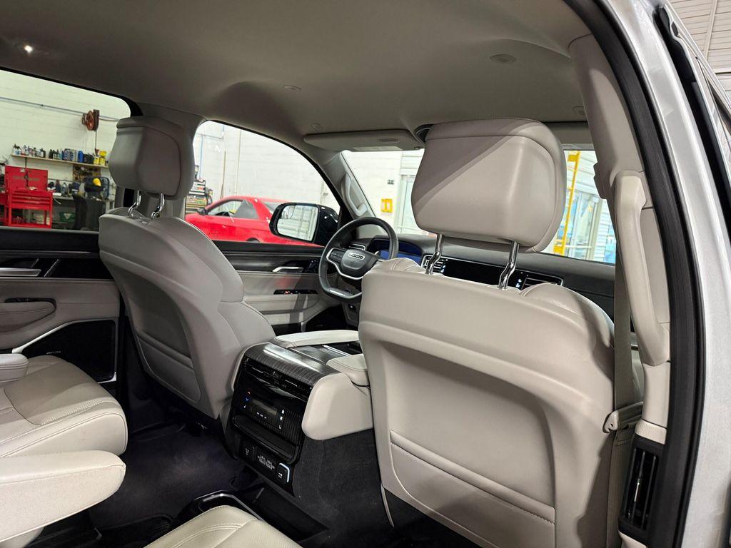 used 2024 Jeep Wagoneer car, priced at $49,236