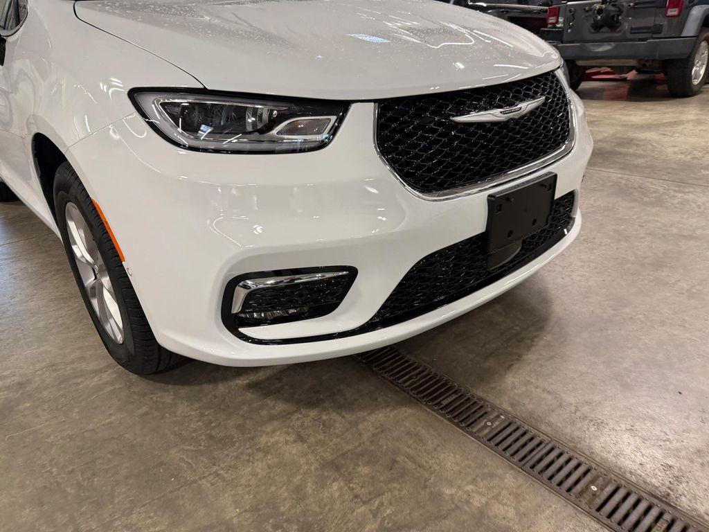 new 2026 Chrysler Pacifica car, priced at $44,150