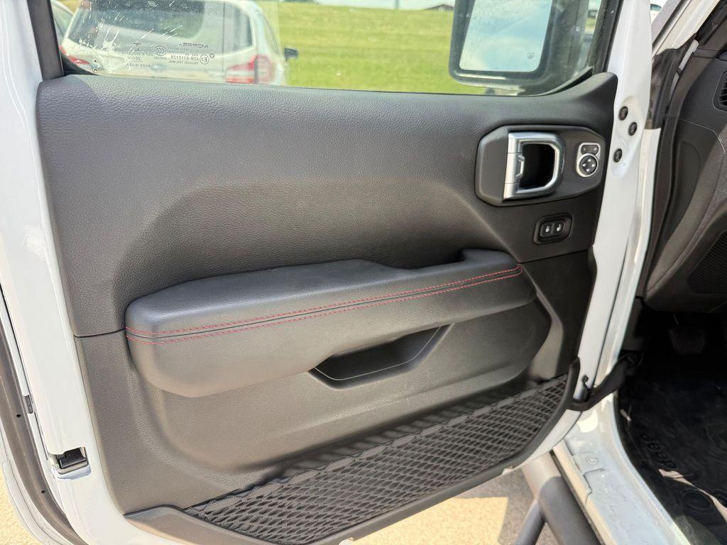 used 2021 Jeep Wrangler Unlimited car, priced at $35,418