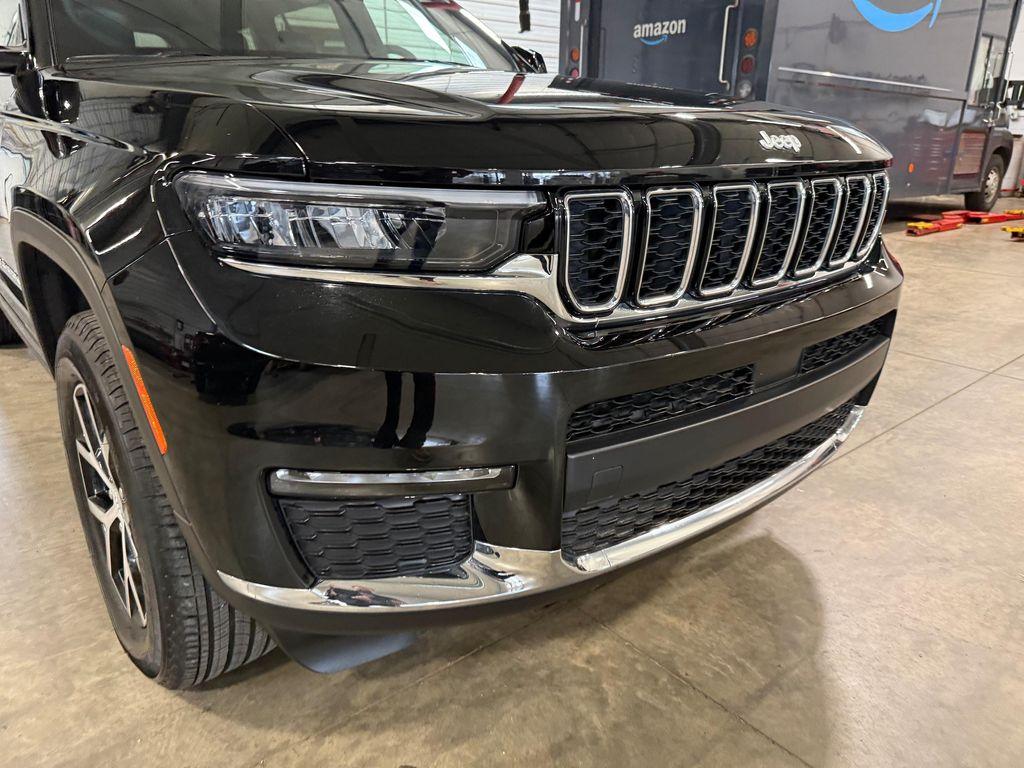 used 2025 Jeep Grand Cherokee L car, priced at $38,944