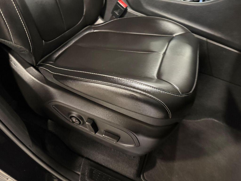 used 2025 Jeep Grand Cherokee L car, priced at $38,944
