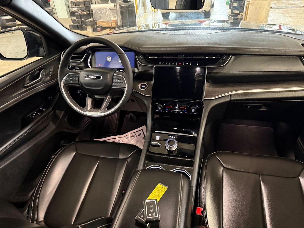 used 2025 Jeep Grand Cherokee L car, priced at $38,944