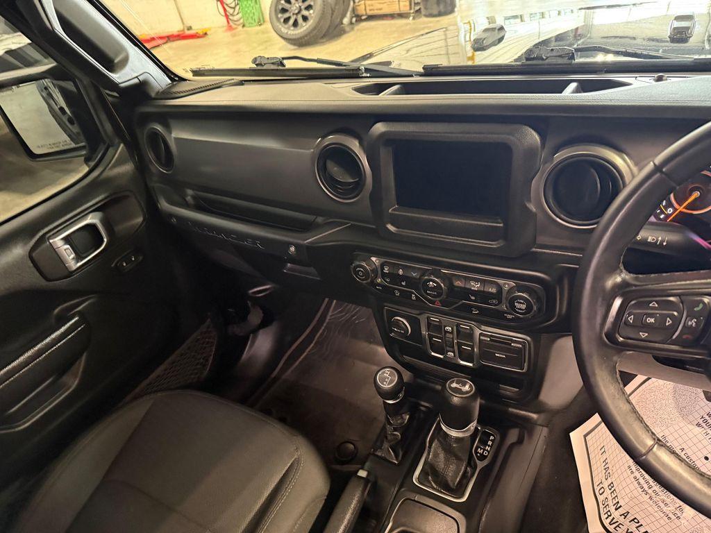 used 2022 Jeep Wrangler Unlimited car, priced at $34,834