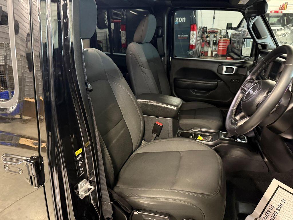 used 2022 Jeep Wrangler Unlimited car, priced at $34,834