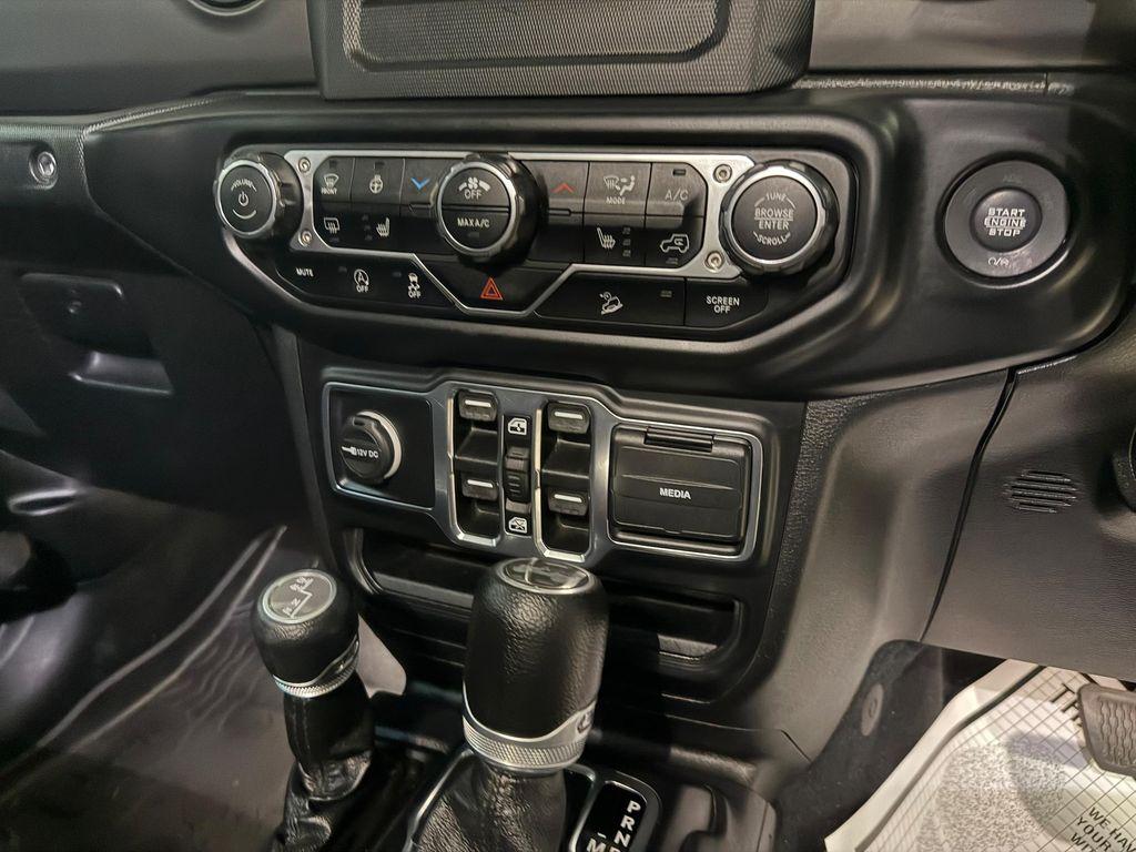 used 2022 Jeep Wrangler Unlimited car, priced at $34,834