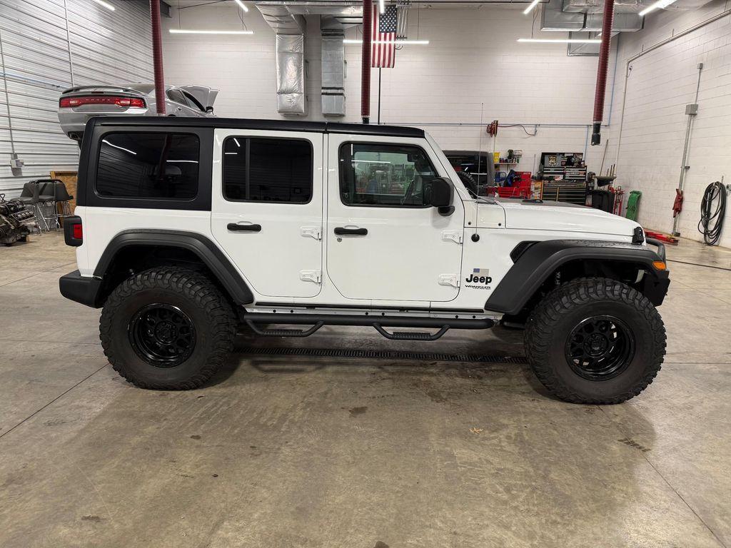 used 2022 Jeep Wrangler Unlimited car, priced at $27,444