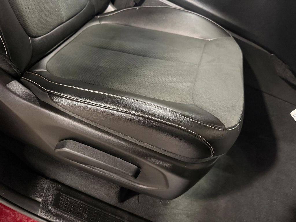 used 2025 Jeep Grand Cherokee L car, priced at $36,783