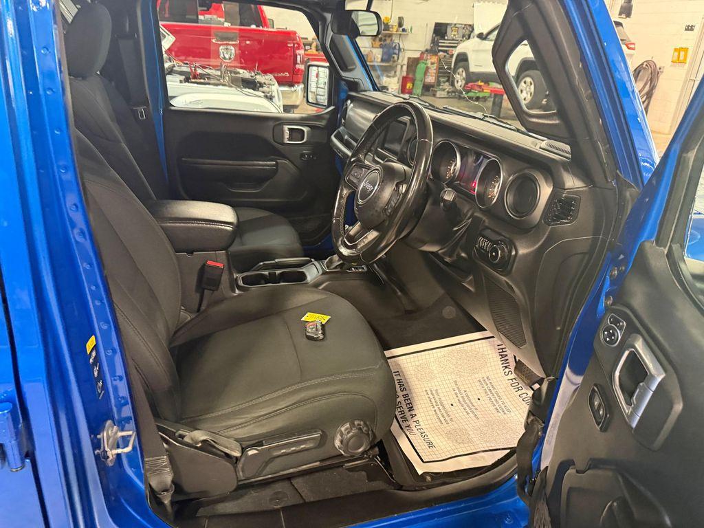 used 2022 Jeep Wrangler Unlimited car, priced at $31,743