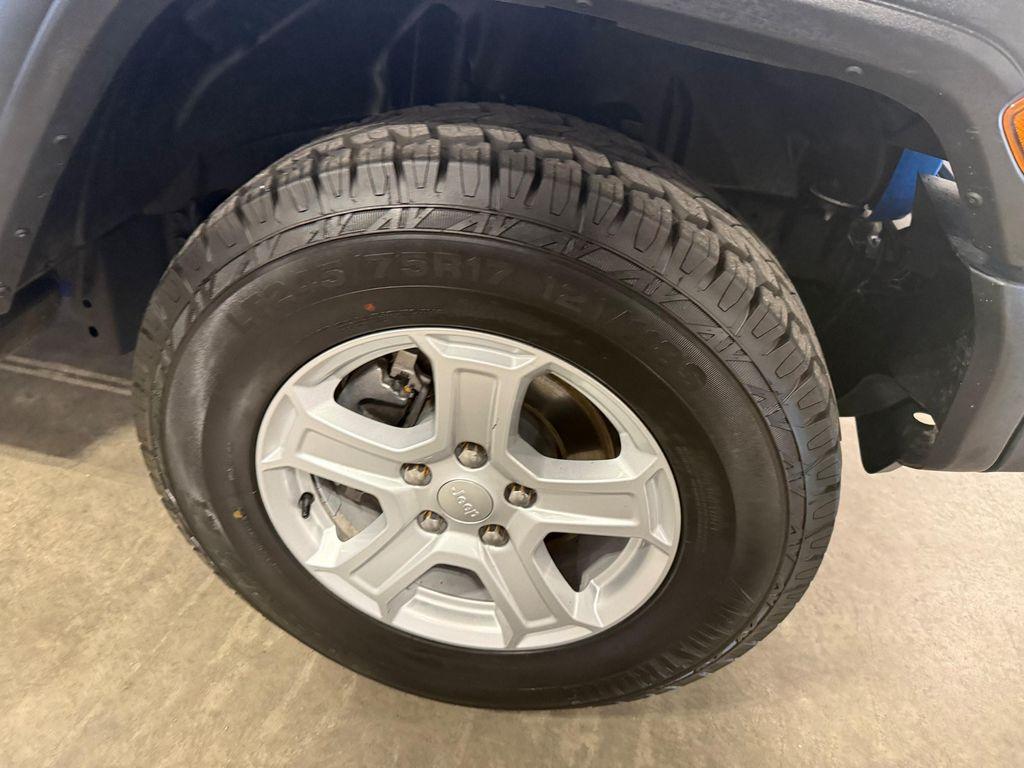 used 2022 Jeep Wrangler Unlimited car, priced at $31,743