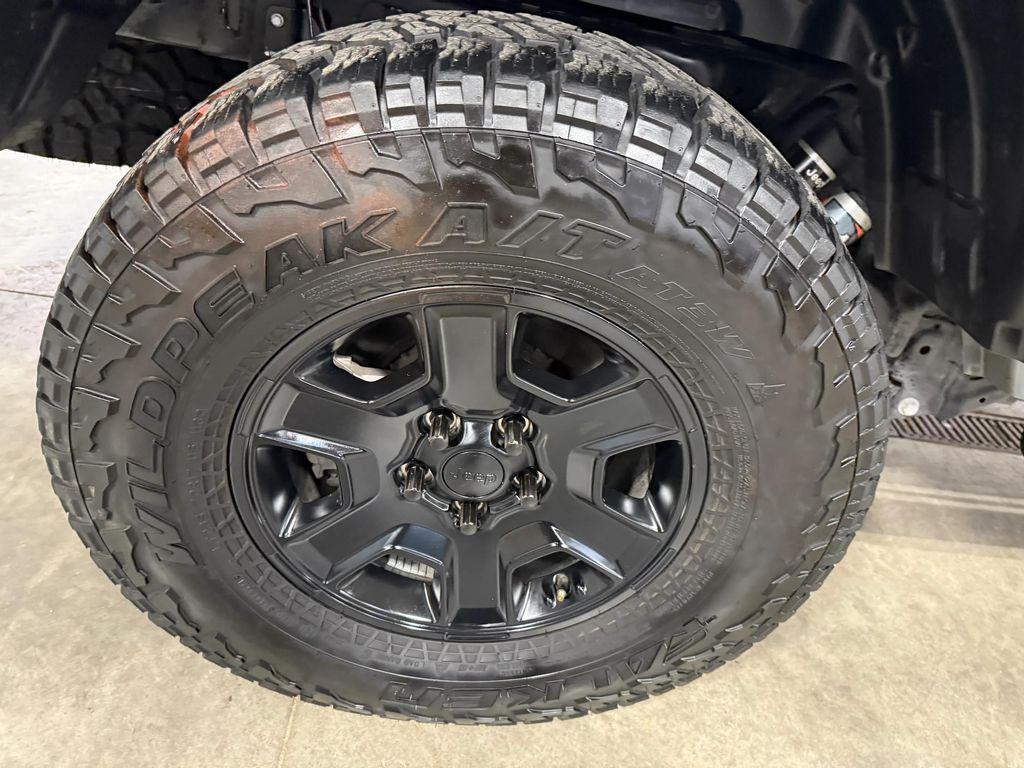 used 2022 Jeep Gladiator car, priced at $32,393