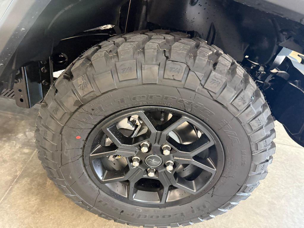 used 2025 Jeep Gladiator car, priced at $43,513