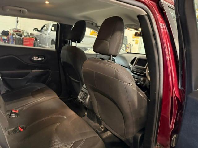 used 2019 Jeep Cherokee car, priced at $18,947