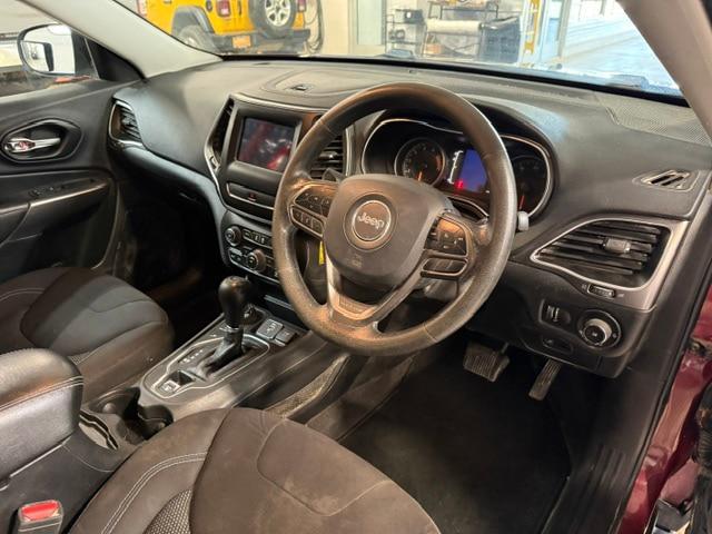 used 2019 Jeep Cherokee car, priced at $18,947