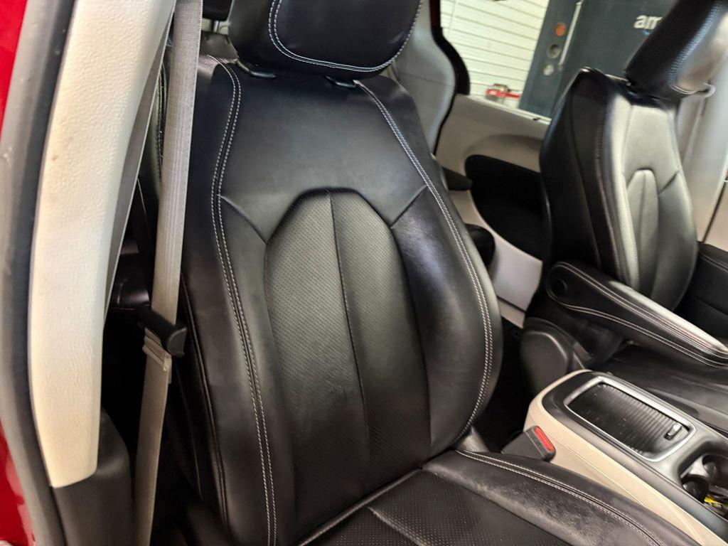 used 2024 Chrysler Pacifica car, priced at $31,953