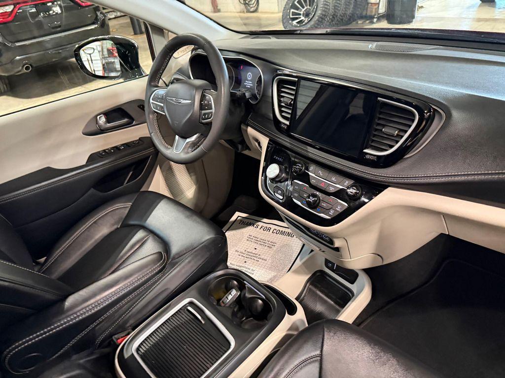 used 2024 Chrysler Pacifica car, priced at $31,953