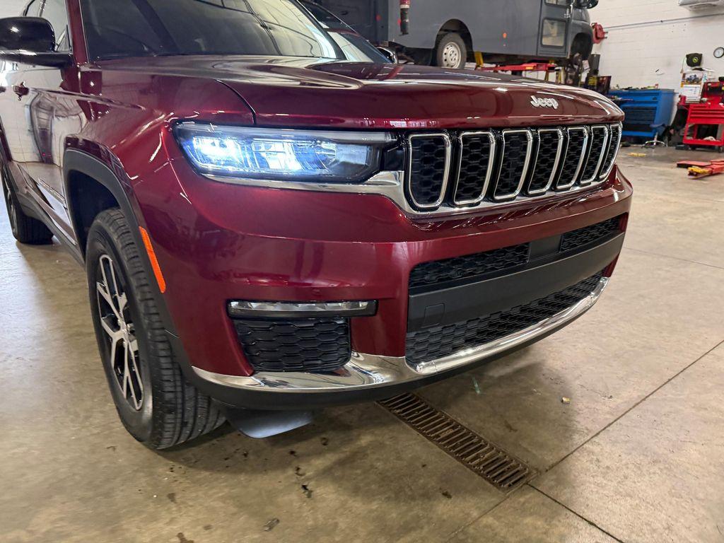 used 2024 Jeep Grand Cherokee L car, priced at $33,398