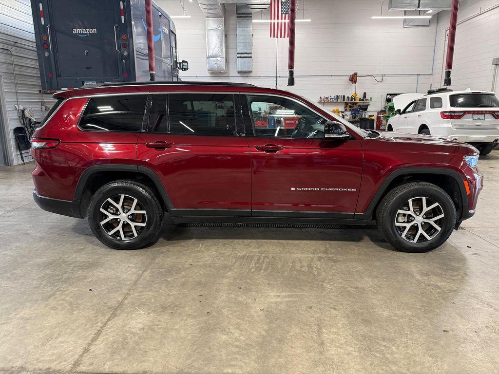 used 2024 Jeep Grand Cherokee L car, priced at $33,398