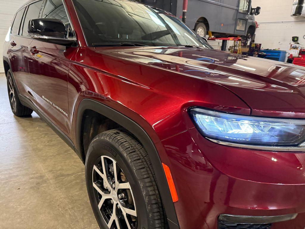 used 2024 Jeep Grand Cherokee L car, priced at $33,398