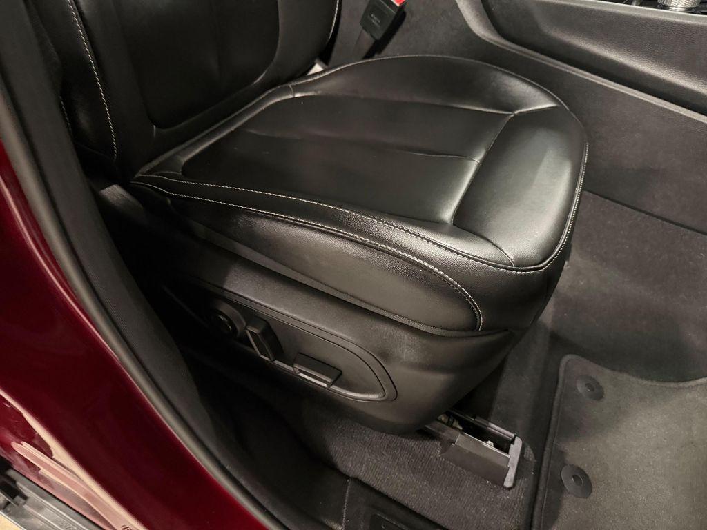 used 2024 Jeep Grand Cherokee L car, priced at $33,398