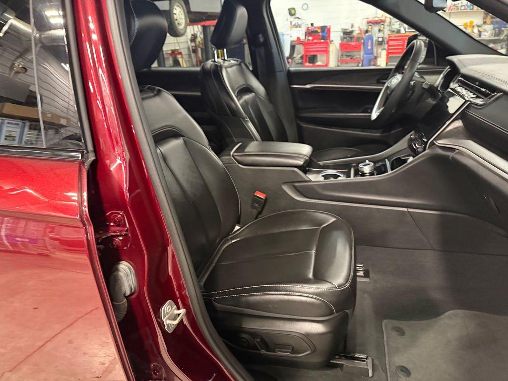 used 2024 Jeep Grand Cherokee L car, priced at $33,398