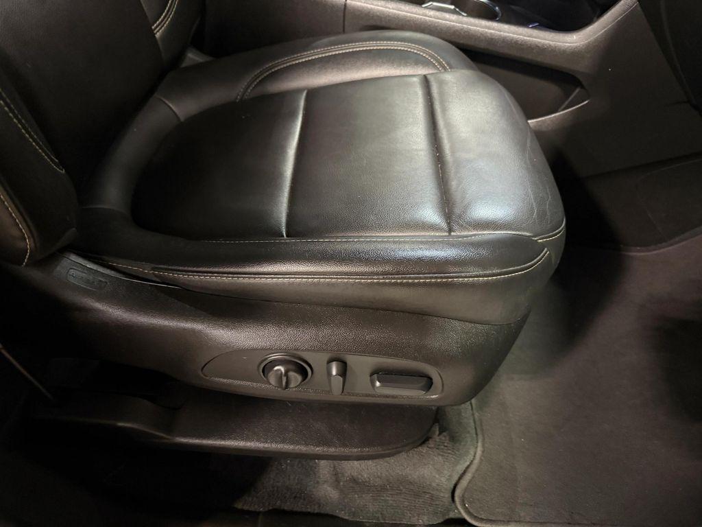 used 2022 Chevrolet Traverse car, priced at $22,756