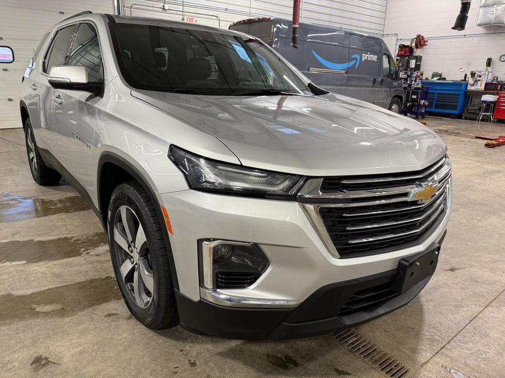 used 2022 Chevrolet Traverse car, priced at $22,756