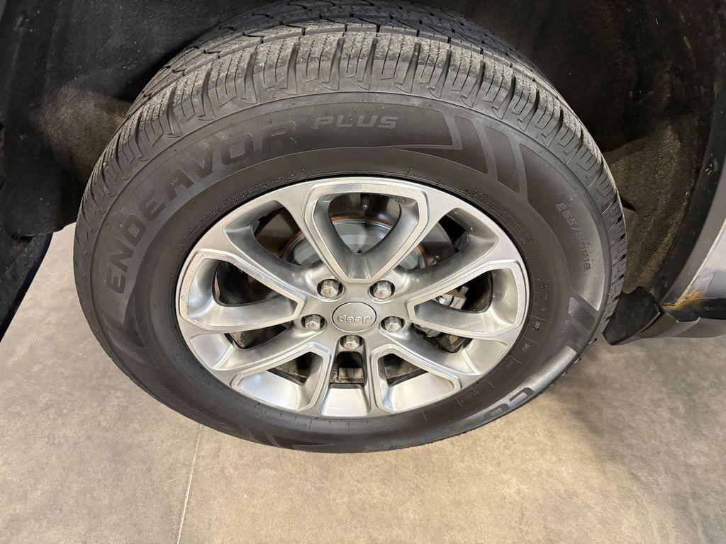 used 2014 Jeep Grand Cherokee car, priced at $9,978