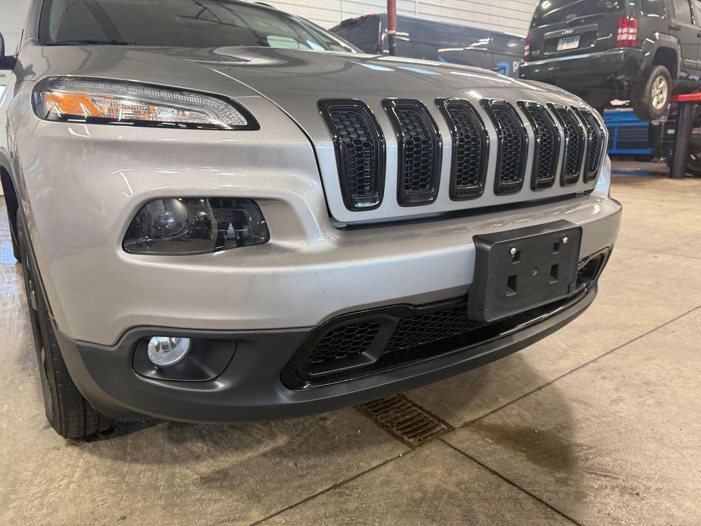 used 2016 Jeep Cherokee car, priced at $12,256