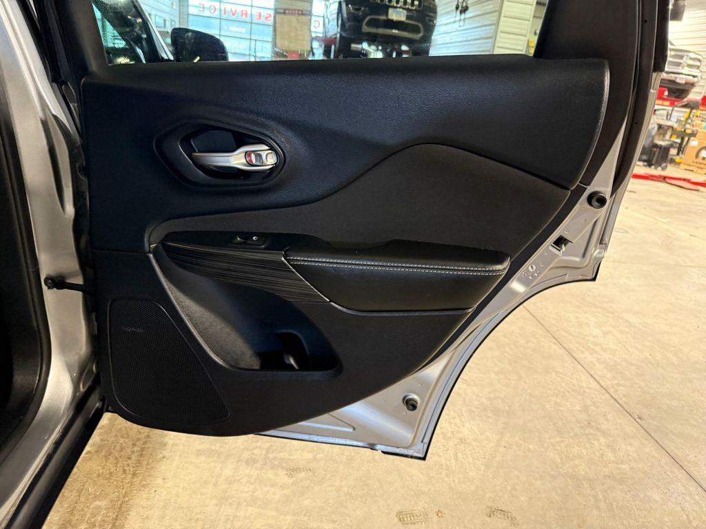 used 2016 Jeep Cherokee car, priced at $12,256