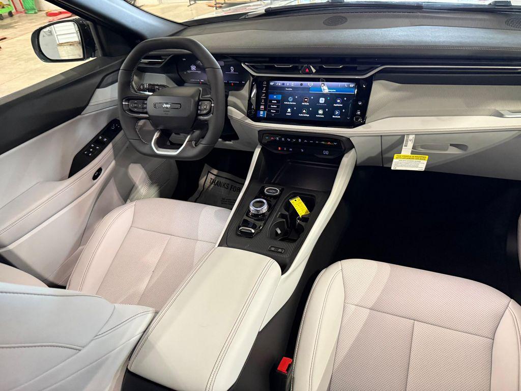 new 2026 Jeep Cherokee car, priced at $40,500