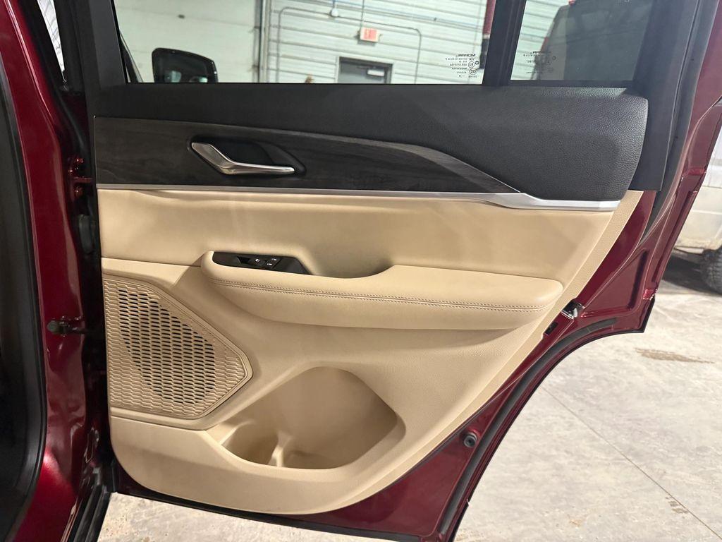 used 2024 Jeep Grand Cherokee car, priced at $34,421